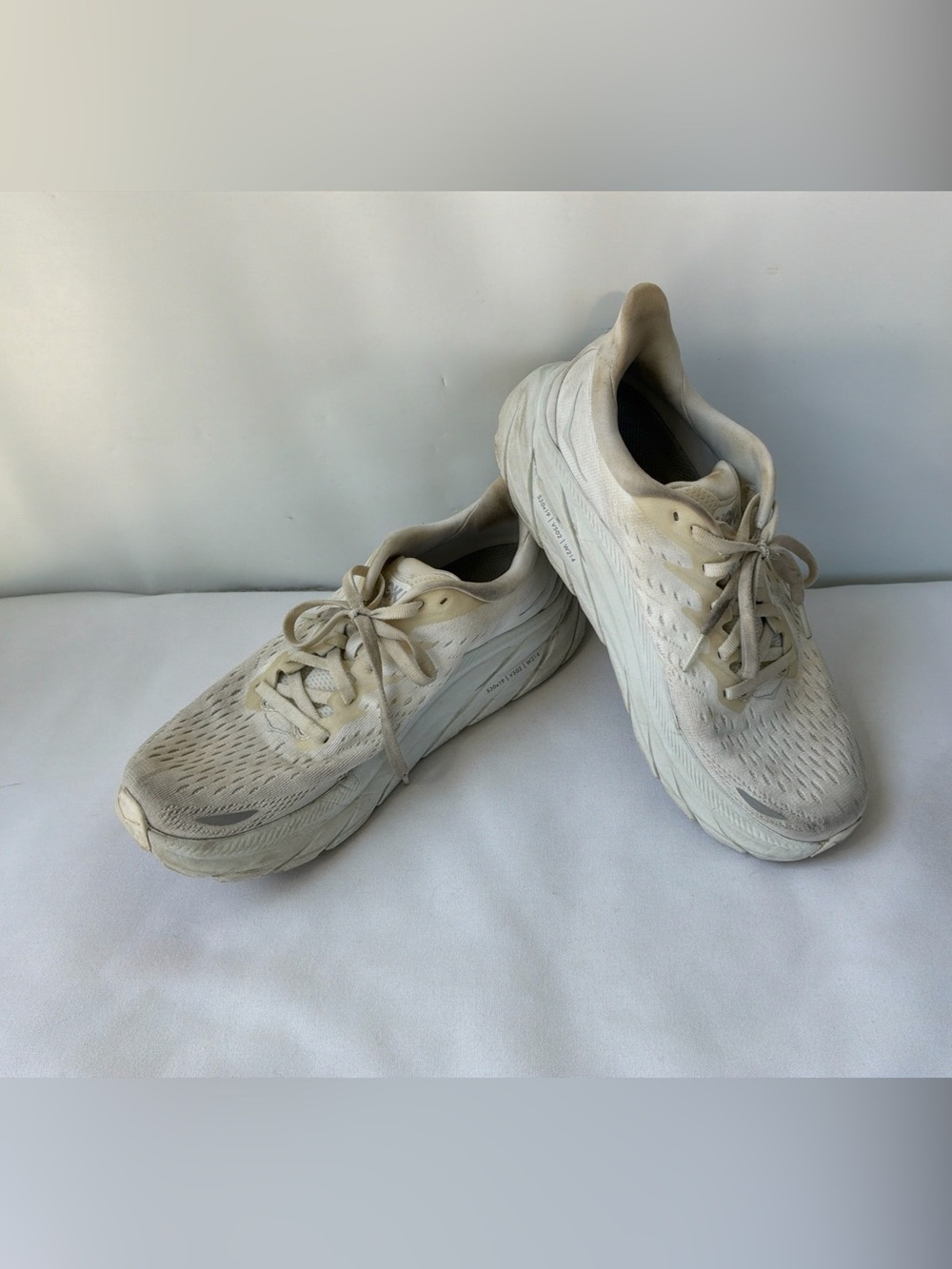 Hoka One One Clifton WWH White Running Shoes Women’s Size 8B